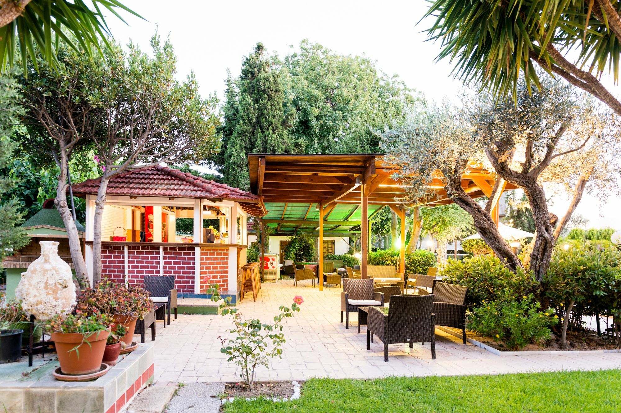 Terinikos Sunny Garden Hotel Junior Suites Ialysos  Exterior photo